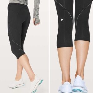 lululemon athletica Black Cropped Leggings with White Detail